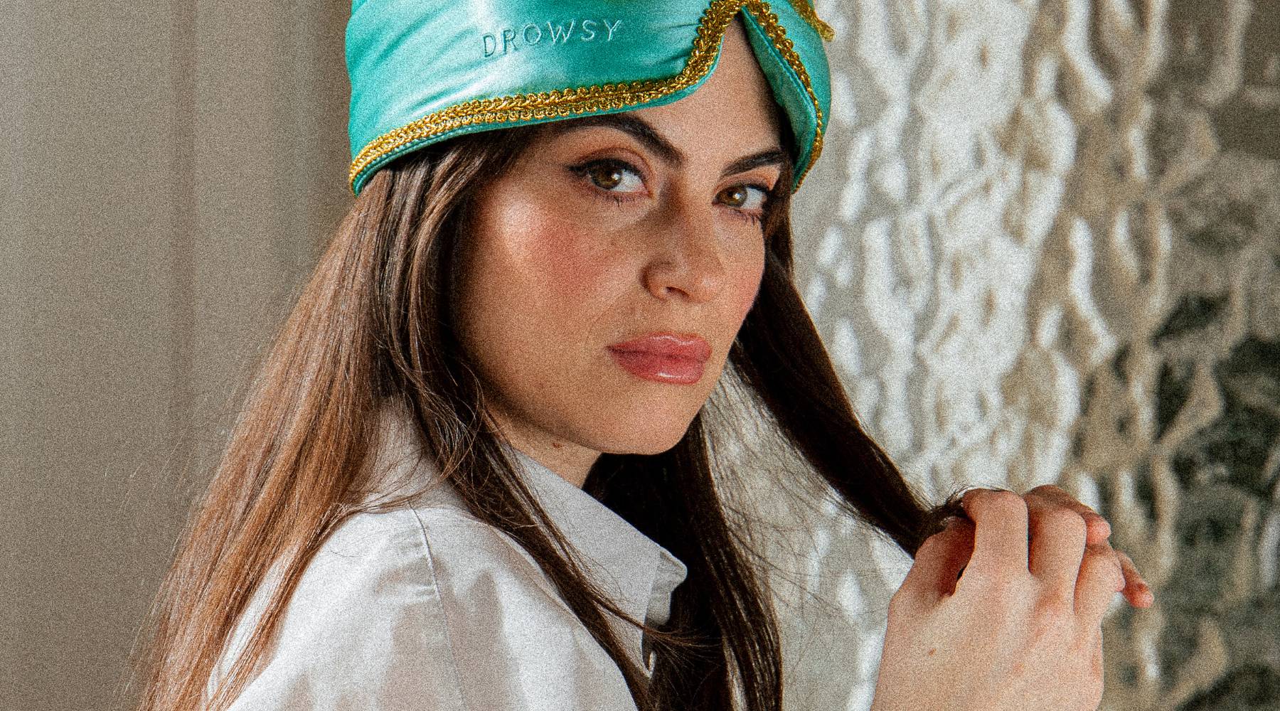 How low-friction fabrics support gentler hair care overnight