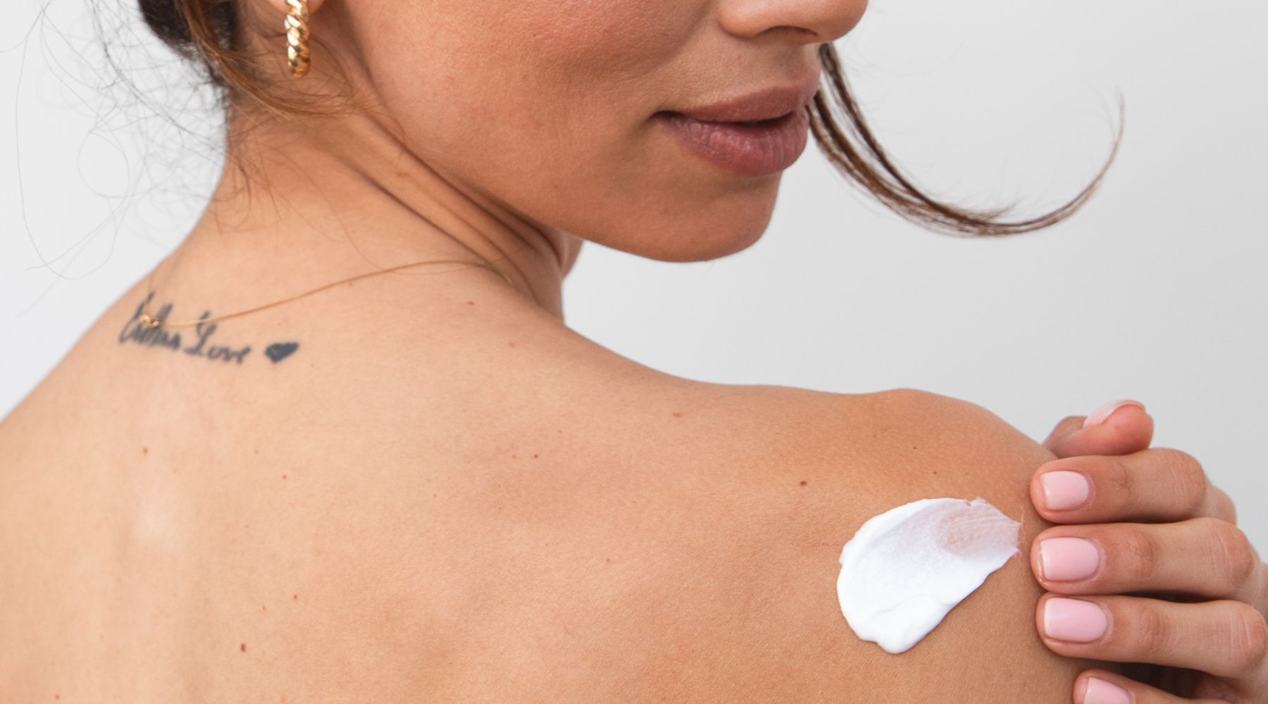 Evening habits that help your skin wake up looking more settled