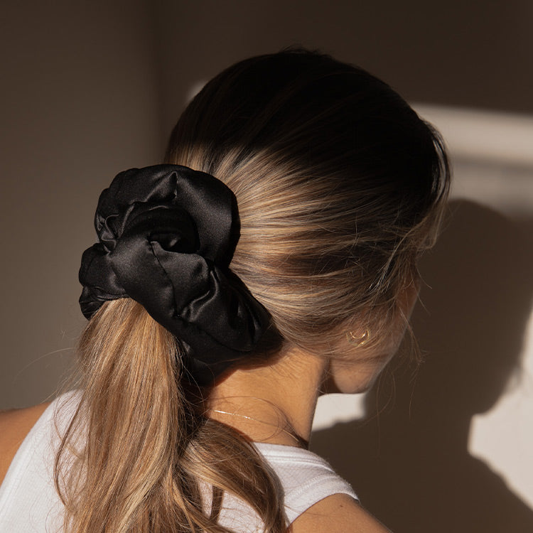 Black hair 2025 scrunchie