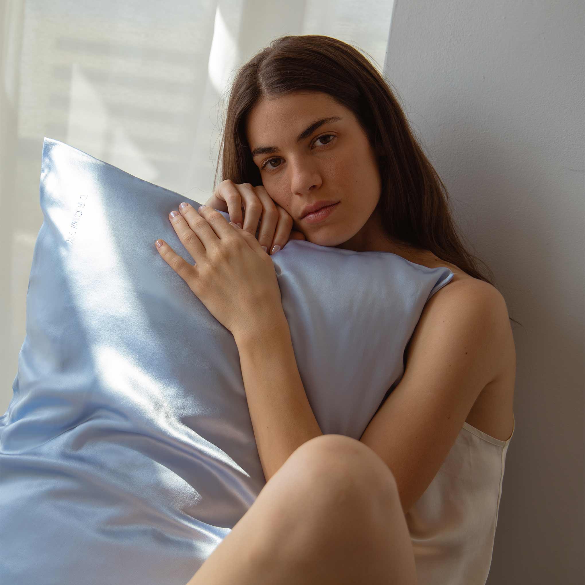 Blue Belle Silk Pillowcase – drowsysleepco