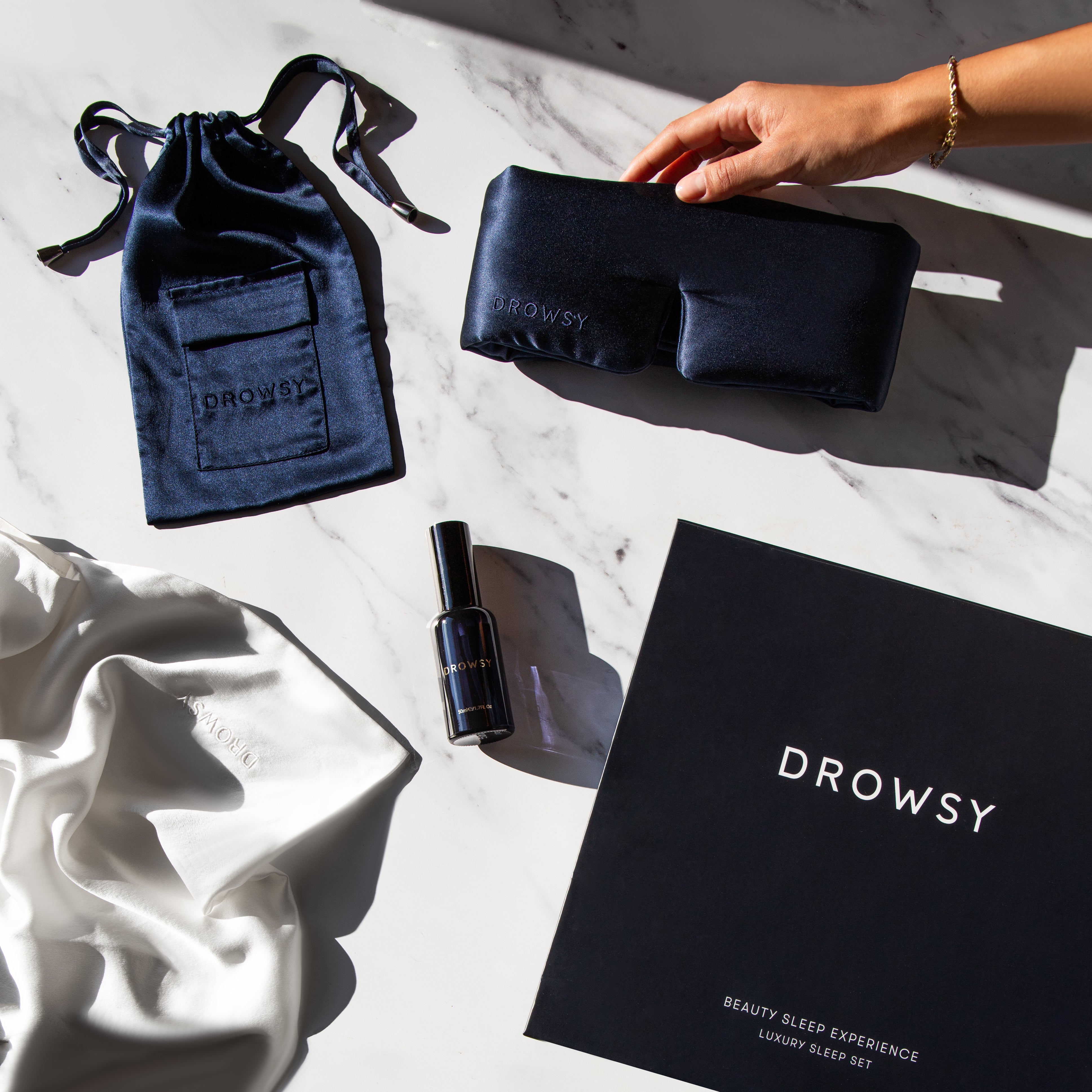 Drowsy Beauty Sleep Experience.jpg__PID:cbd8b31c-bdca-46e5-9056-a52a492a31e8