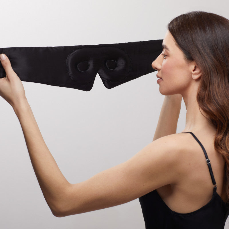 Black Jade Eyelash Protecting Sleep Mask | Contoured Silk Eye Mask